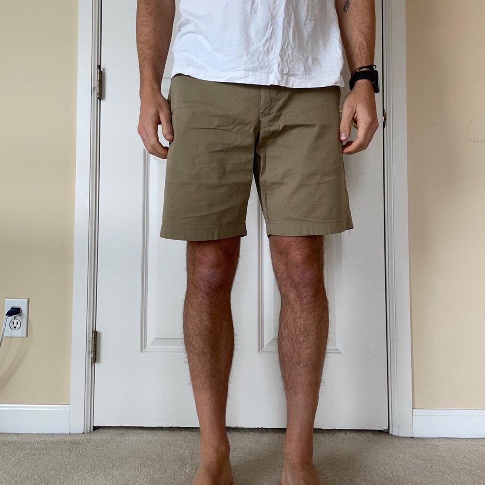 J Crew Khaki Shorts W32 9in inseam